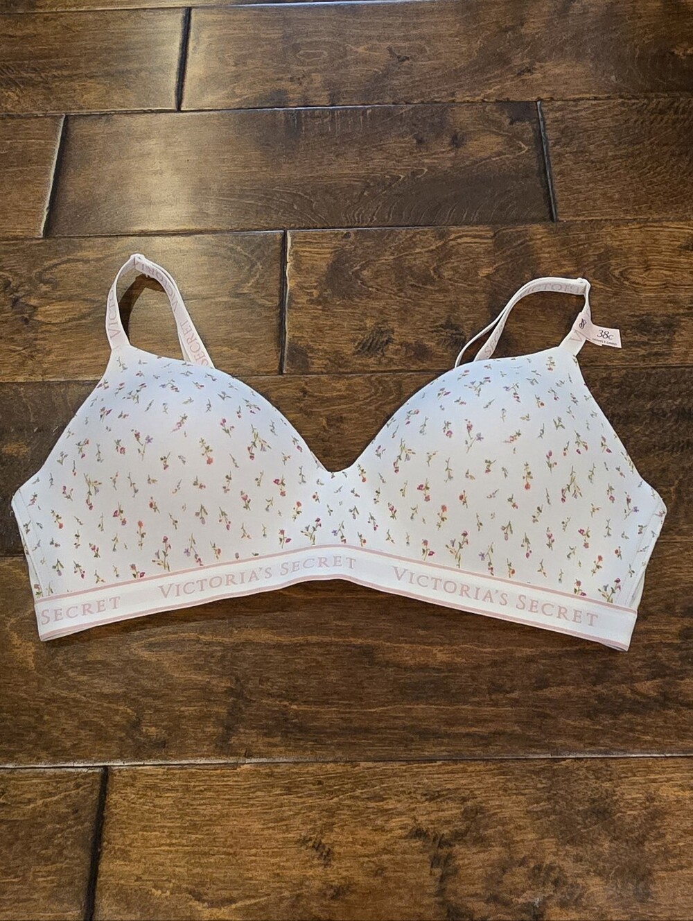 NWT Victorias's Secret Bra Size 38C Ditsy Floral